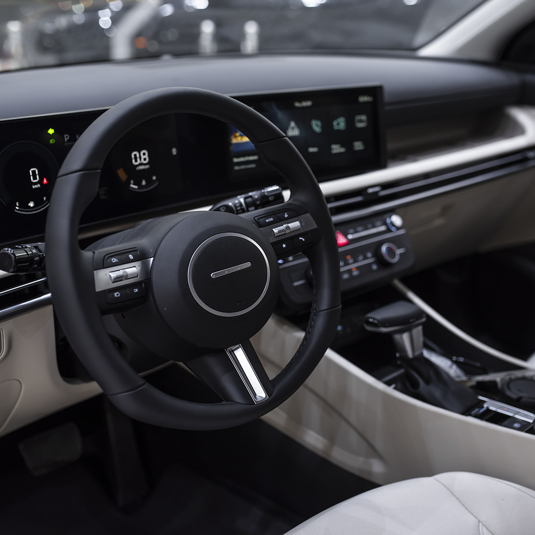 توسان سمارت 2025 – 2000 سي سي بدون دبل سقف اسود