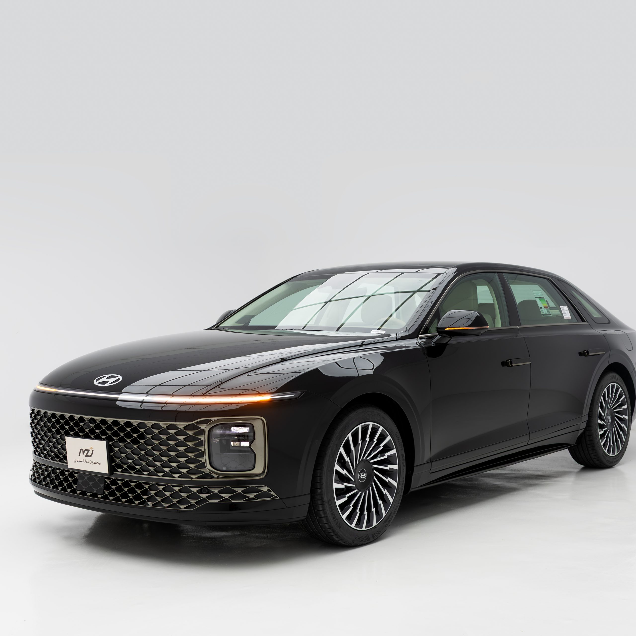 هيونداي ازيرا كاليجرافي 3500 سي سي