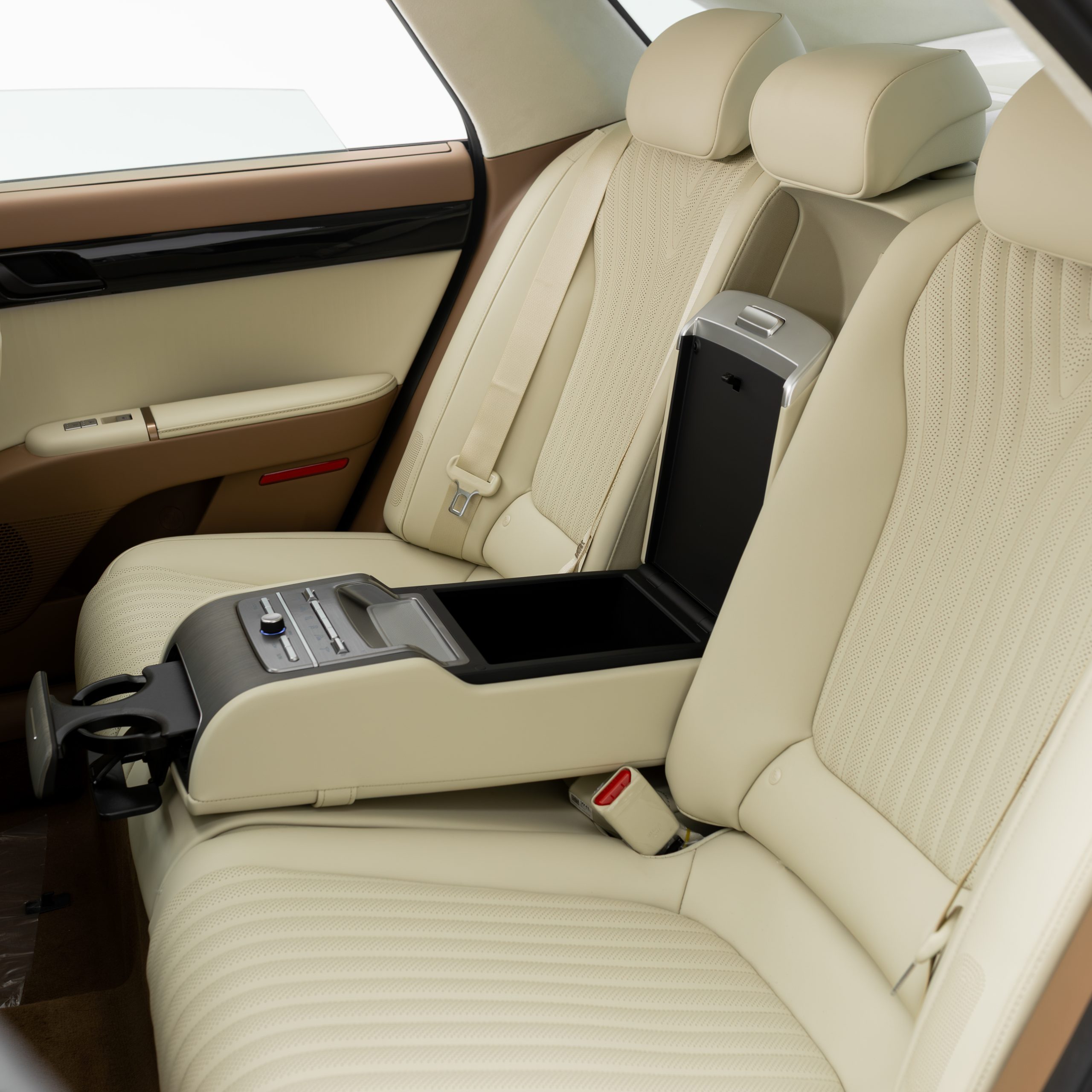 هيونداي ازيرا كاليجرافي 3500 سي سي