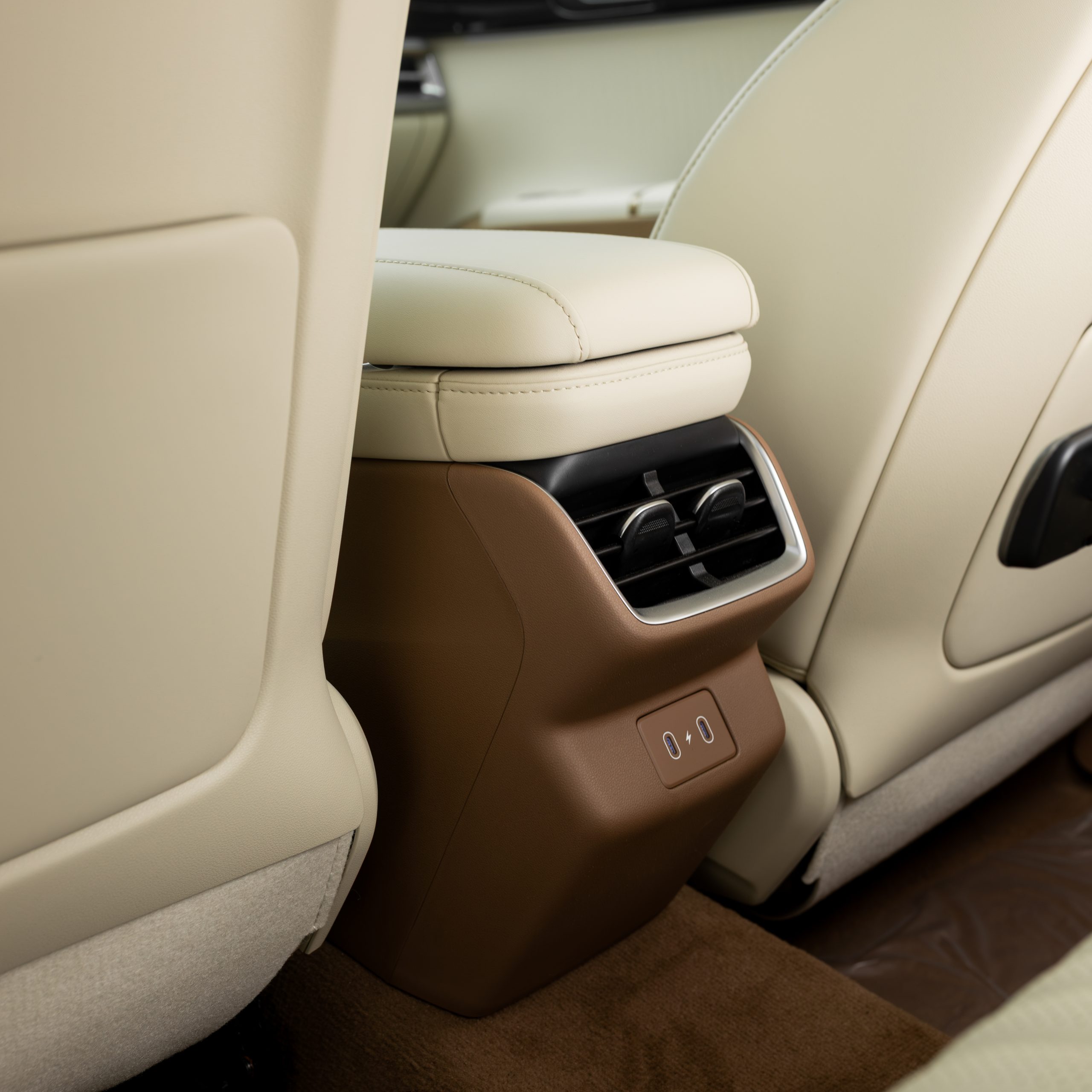 هيونداي ازيرا كاليجرافي 3500 سي سي