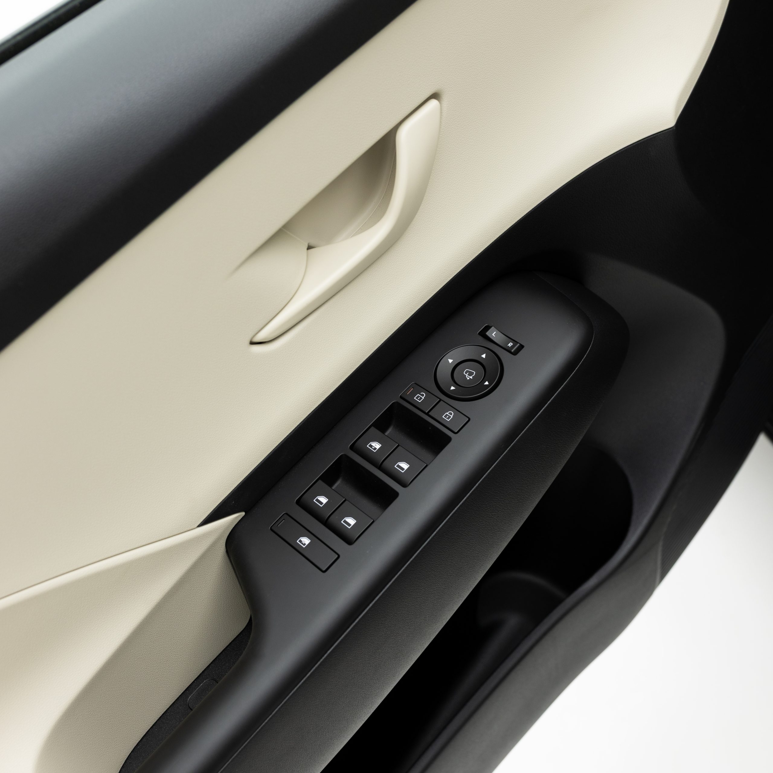 هيونداي كونا سمارت 2000 سي سي