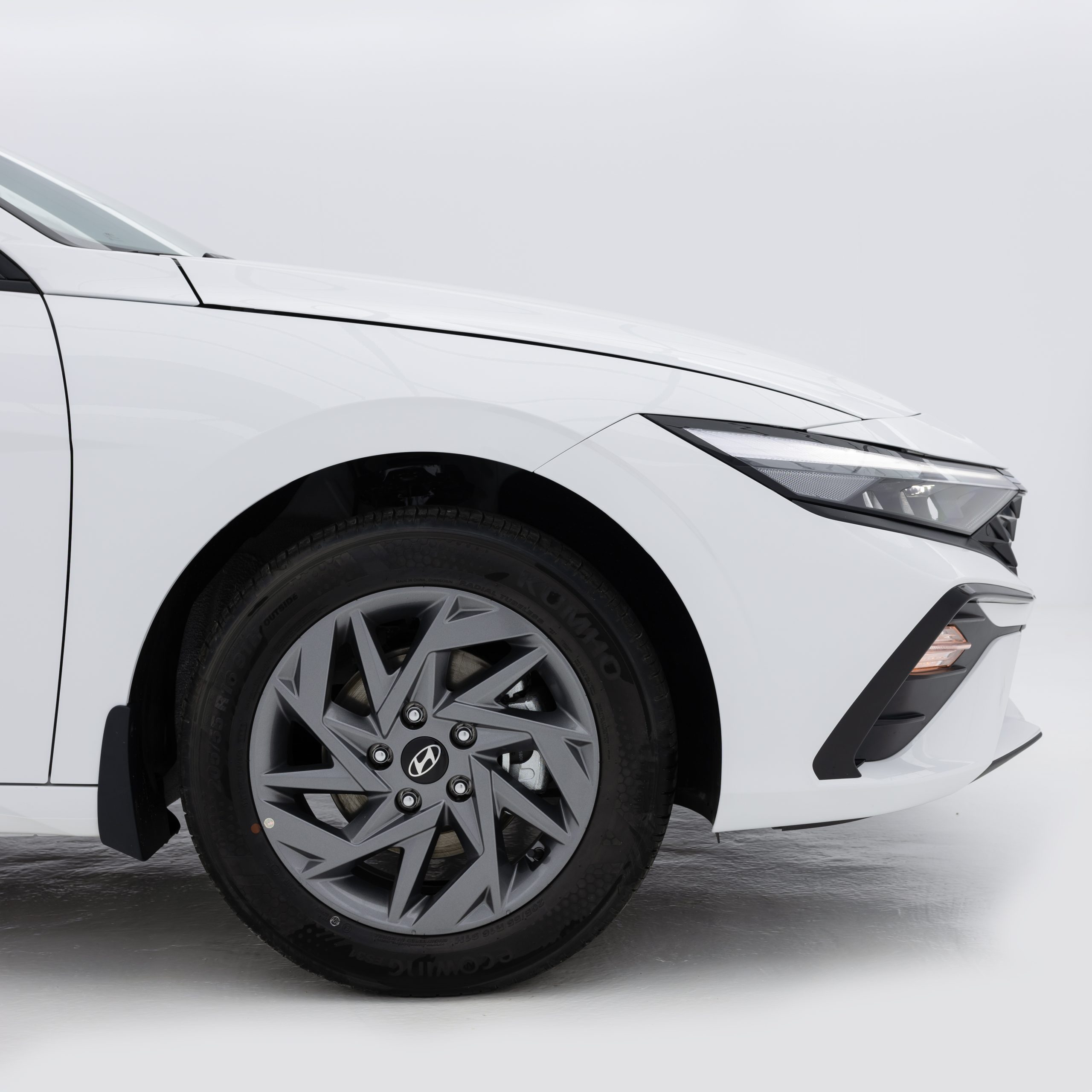 هيونداي النترا سمارت بلس – 2000 سي سي