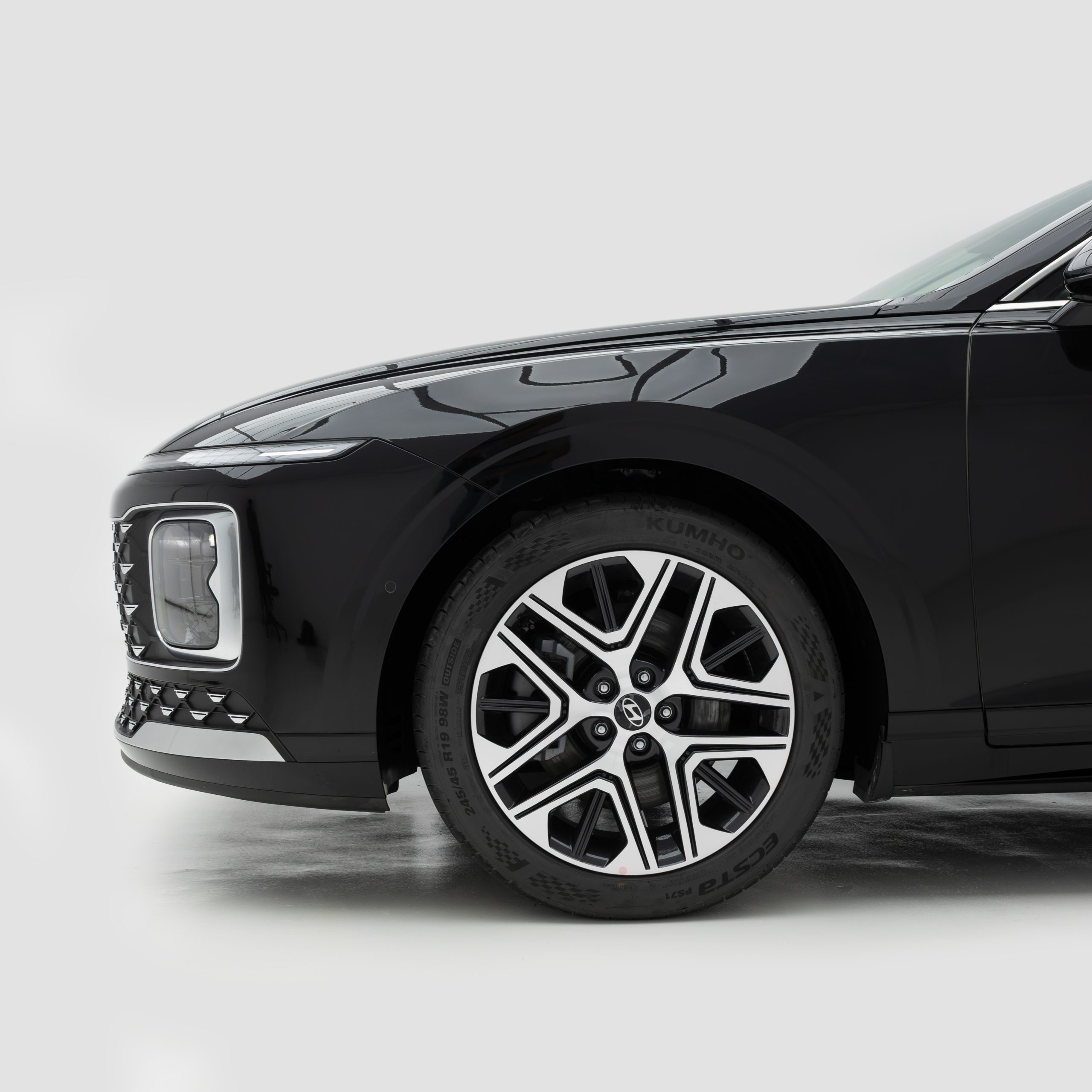 هيونداي ازيرا بريميوم 3500 سي سي